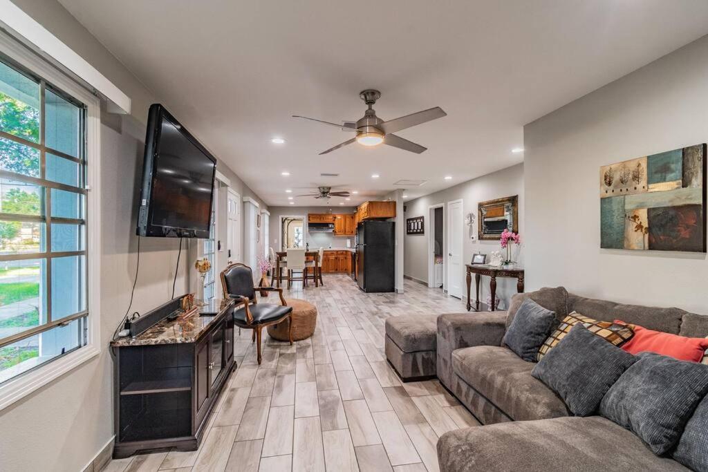 坦帕Town 'N' Country Cozy Corner, Your Florida Fun Hub别墅 外观 照片